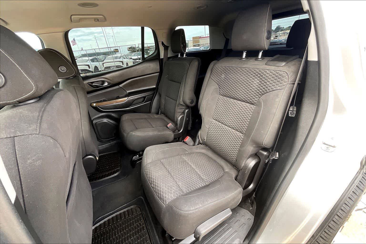 Used 2018 GMC Acadia SLE FWD image 28