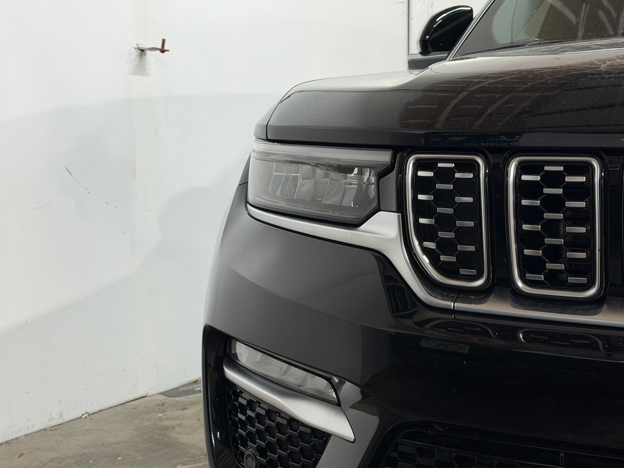 Used 2022 Jeep Grand Cherokee Summit w/ Adv Protech Group IV AWD/4WD image 10