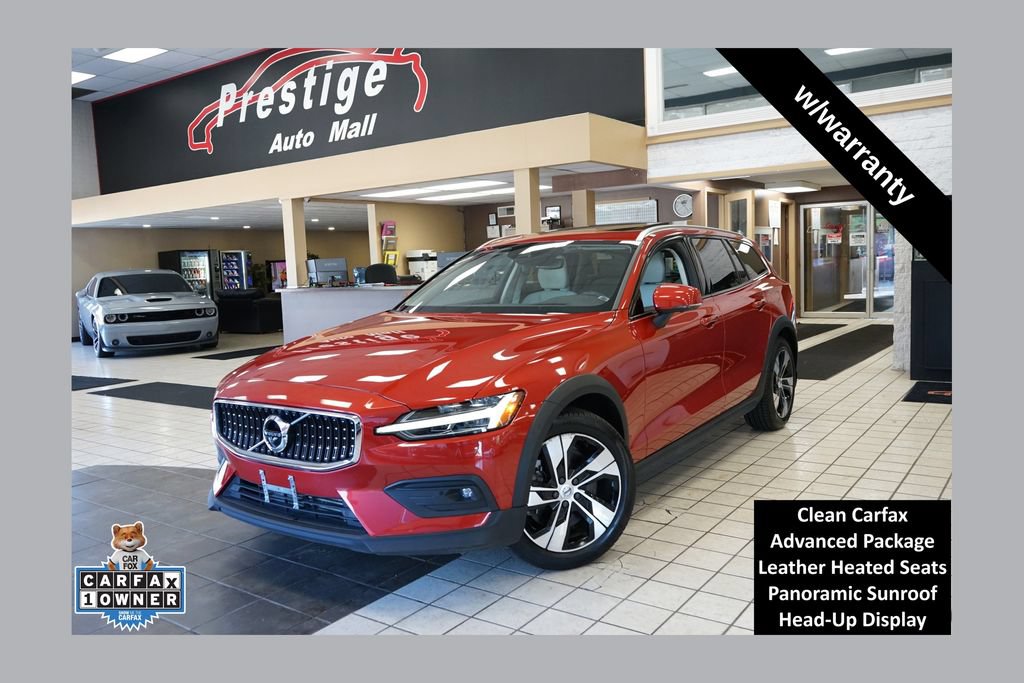 Used 2022 Volvo V60 T5 Cross Country AWD/4WD image 1