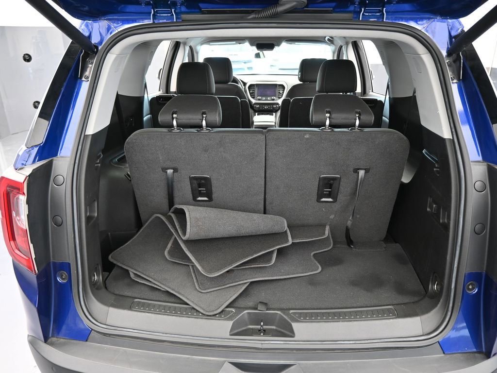 Used 2023 GMC Acadia SLE w/ Driver Convenience Package image 43