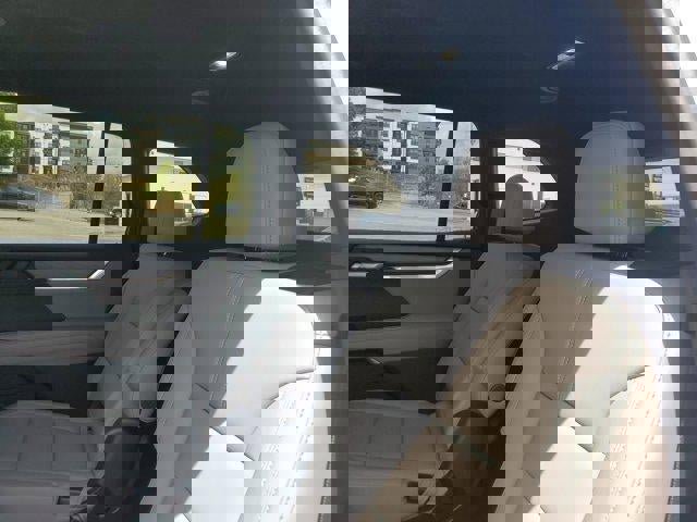 New 2026 GMC Acadia Elevation image 10