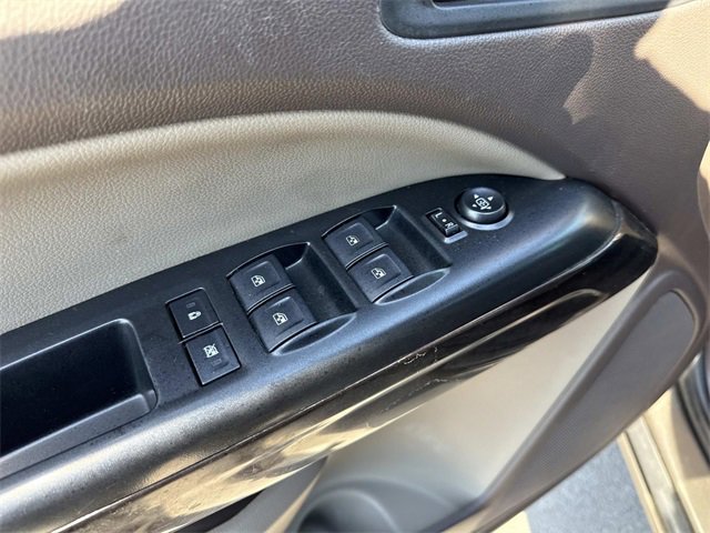 Used 2016 GMC Canyon SLE w/ SLE Convenience Package image 11