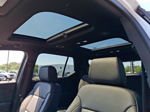 Used 2023 Chevrolet Traverse LT w/ LT Premium Package FWD image 15
