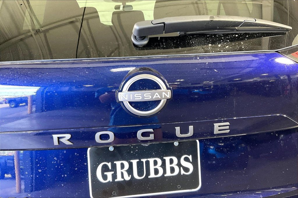 New 2026 Nissan Rogue SV FWD image 27