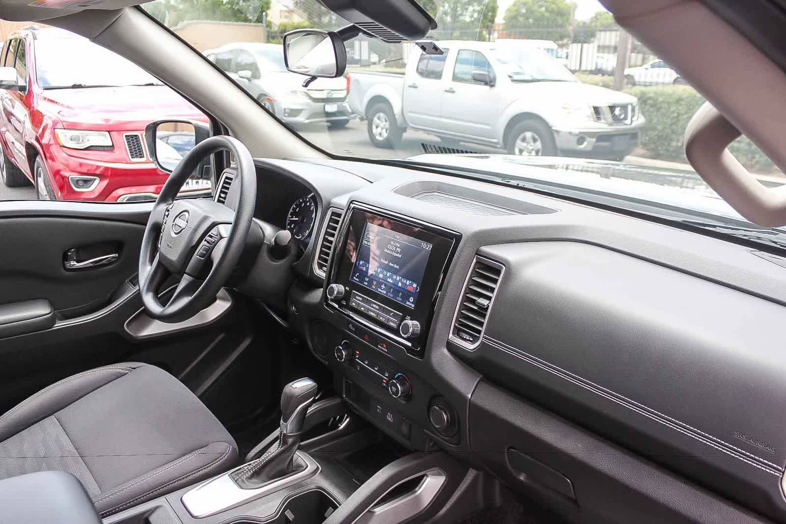 Used 2024 Nissan Frontier SV RWD image 21
