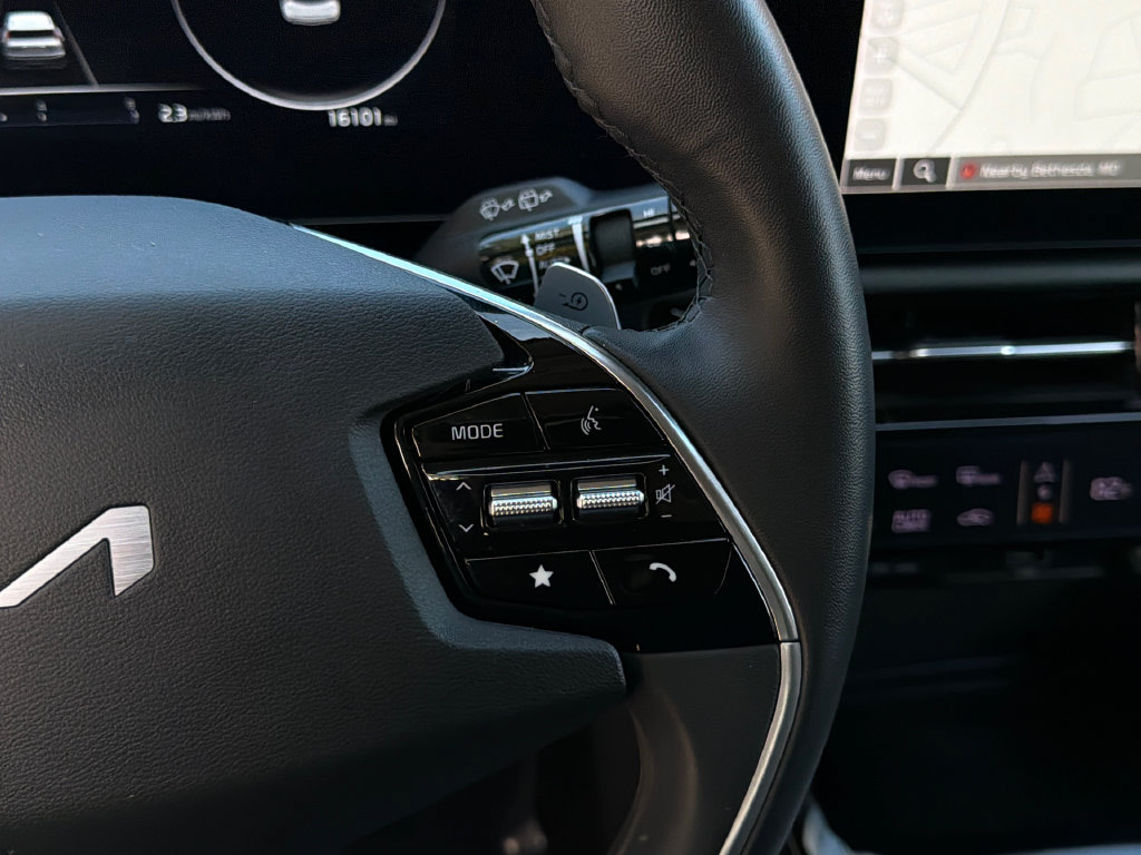 Used 2023 Kia Niro Wave w/ Wave Preserve Package FWD image 27