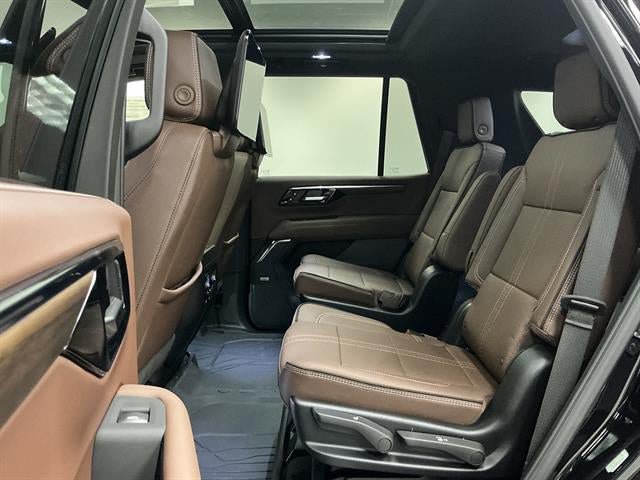 New 2026 Chevrolet Tahoe High Country AWD/4WD image 24