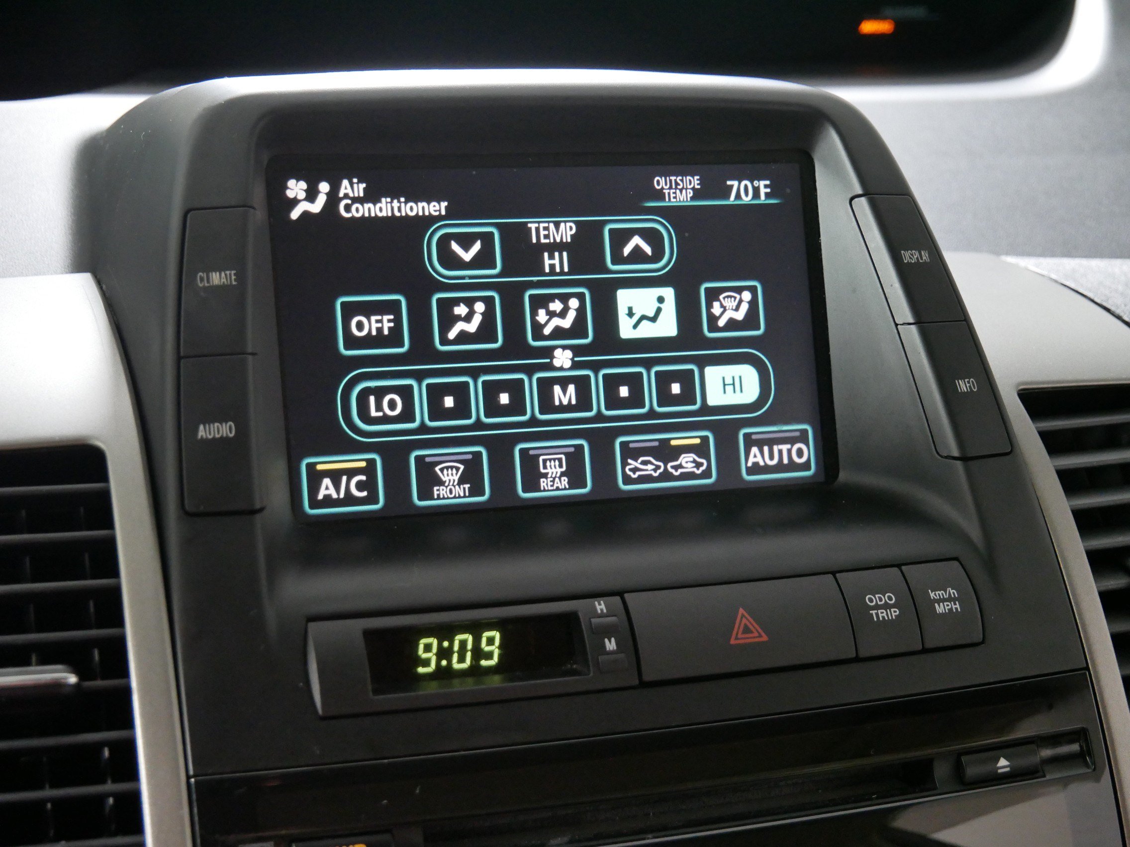 Used 2009 Toyota Prius w/ Pkg 2 FWD image 23