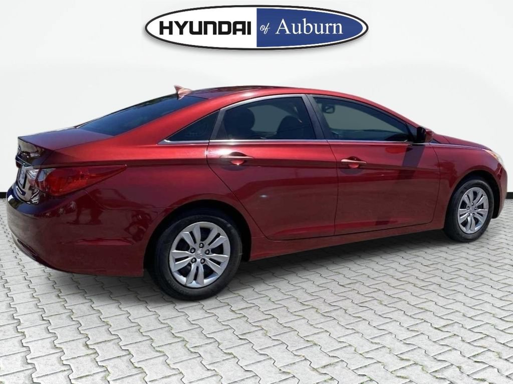 Used 2011 Hyundai Sonata GLS FWD image 5