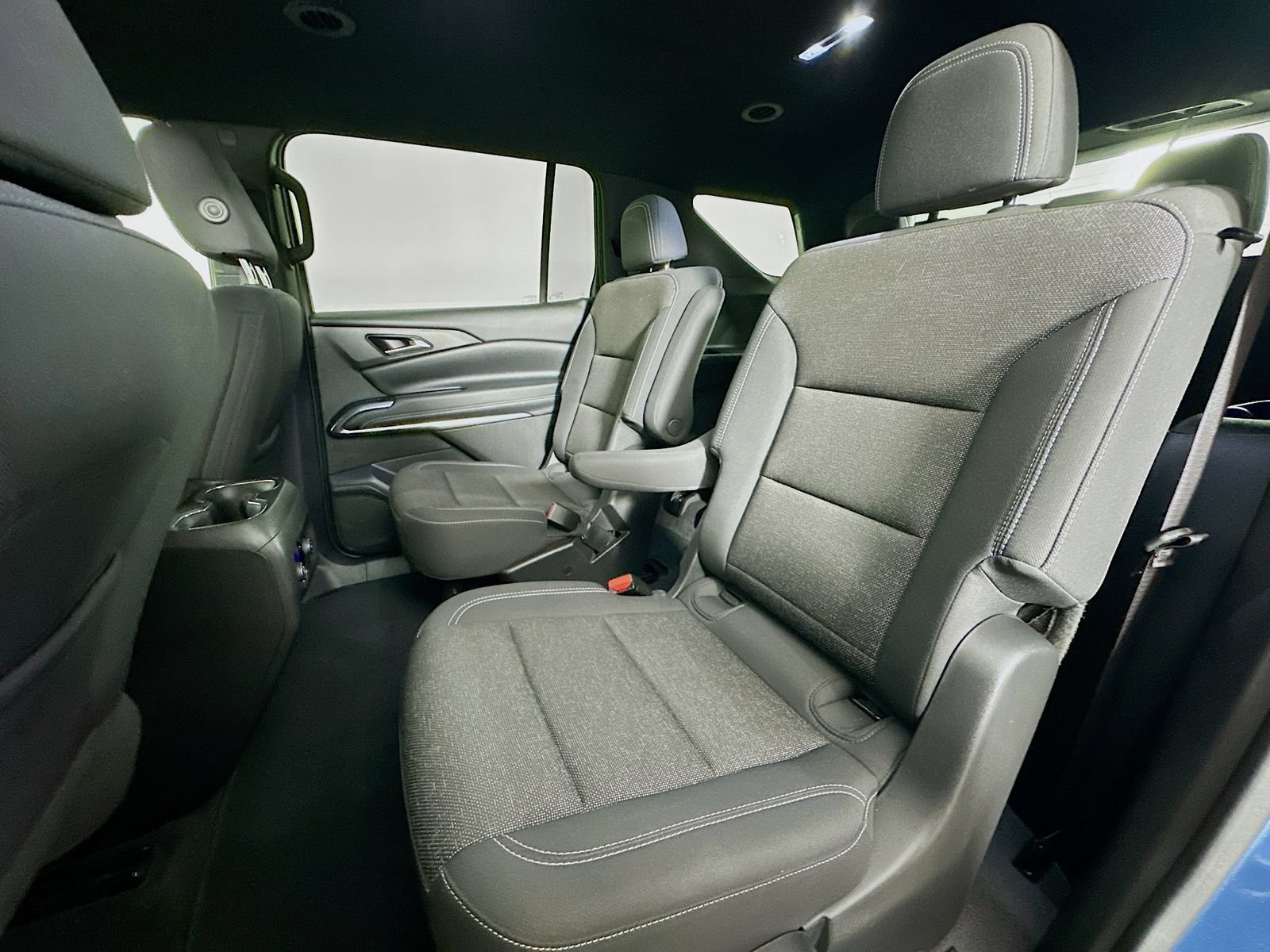 Used 2025 Chevrolet Traverse LT AWD/4WD image 24