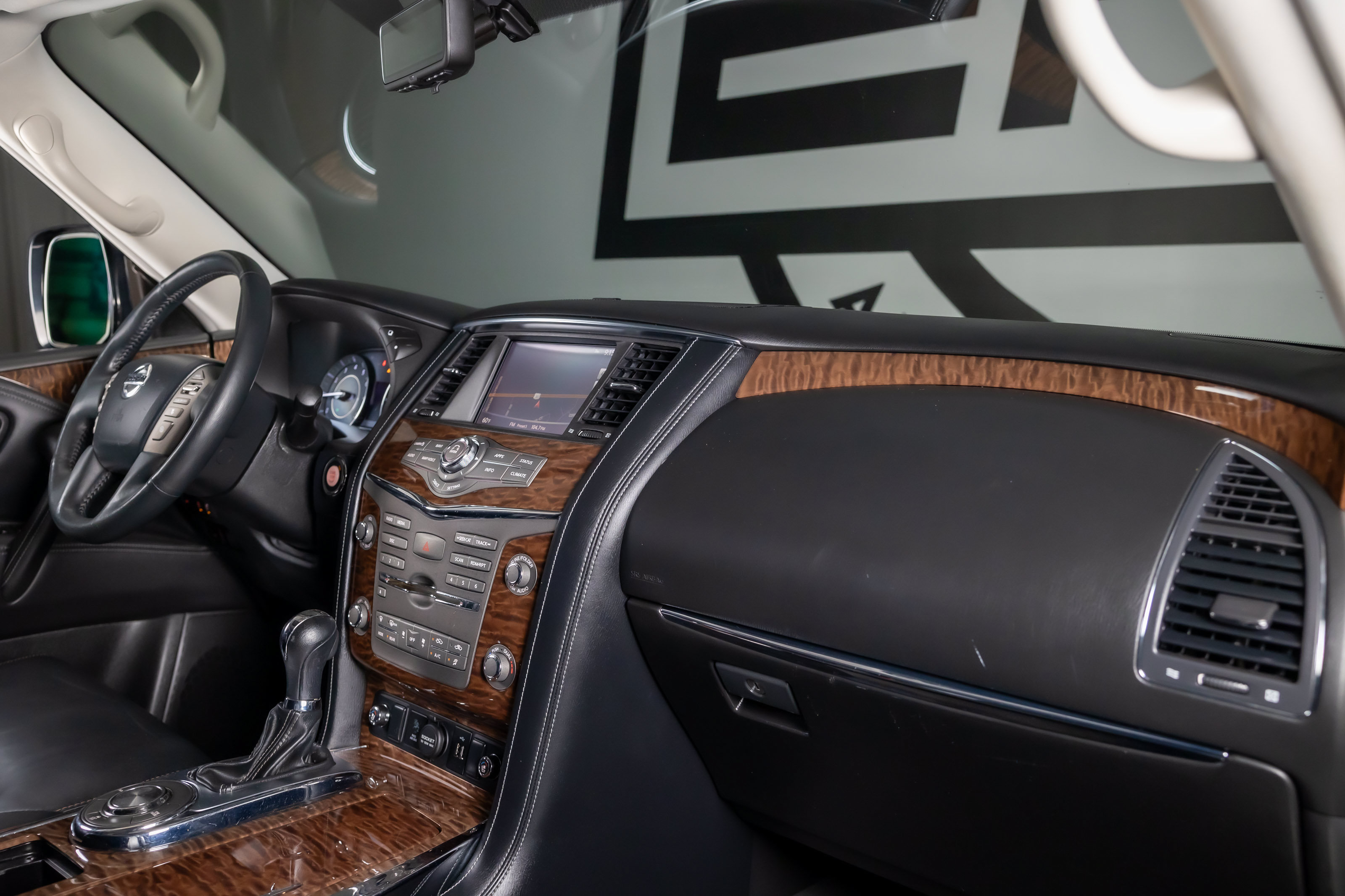 Used 2018 Nissan Armada Platinum w/ Captain Seat Package RWD image 31