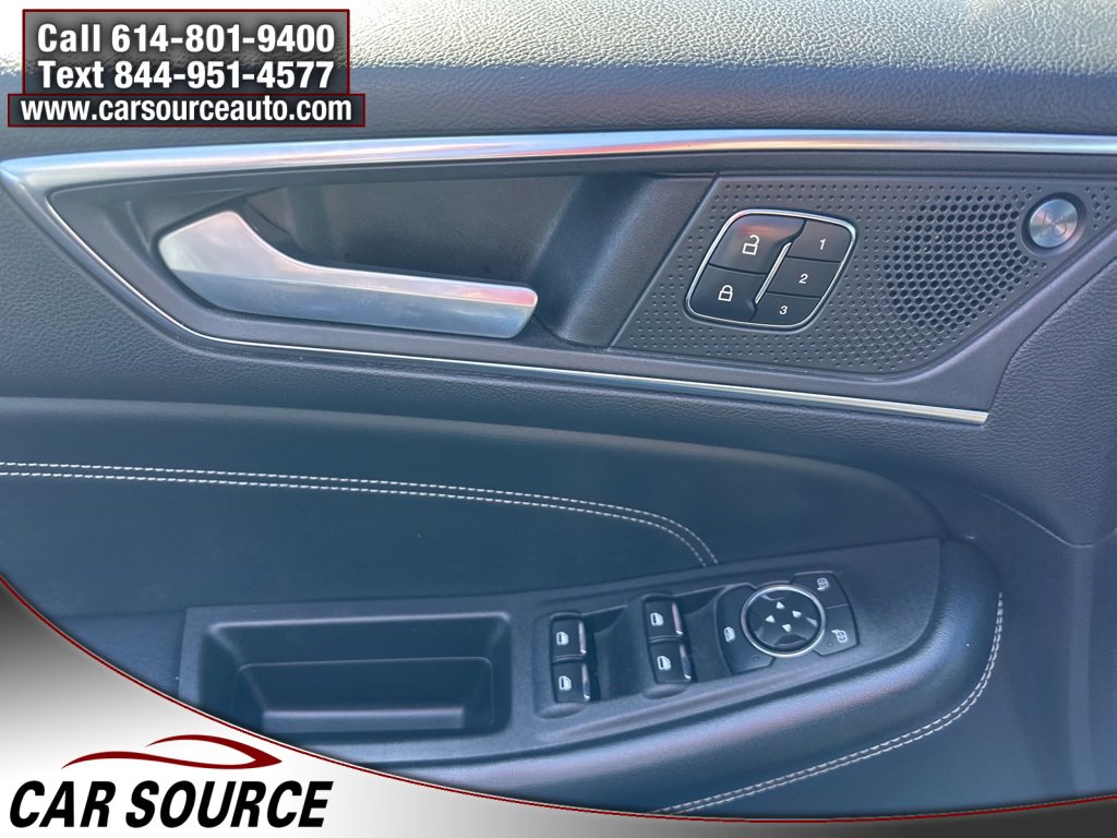 Used 2022 Ford Edge Titanium w/ Equipment Group 301A image 12