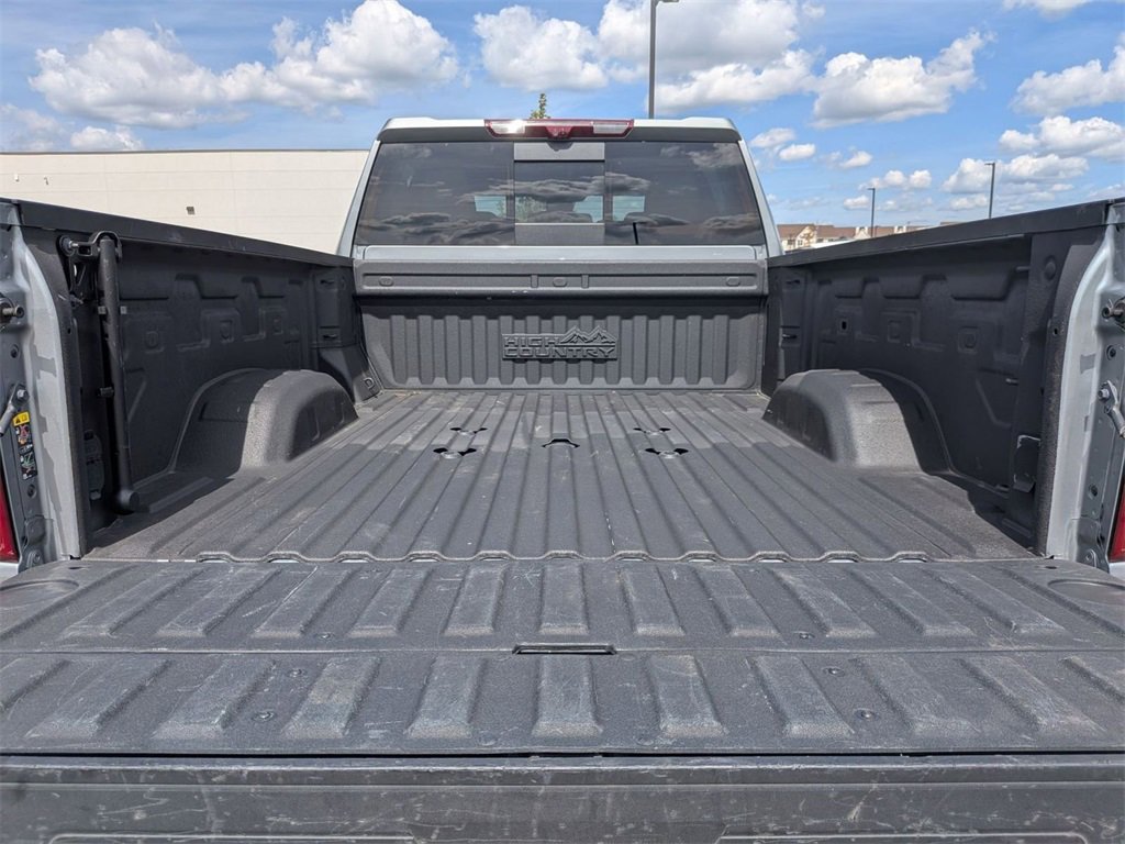 Certified 2024 Chevrolet Silverado 3500 High Country w/ High Country Premium Package image 30