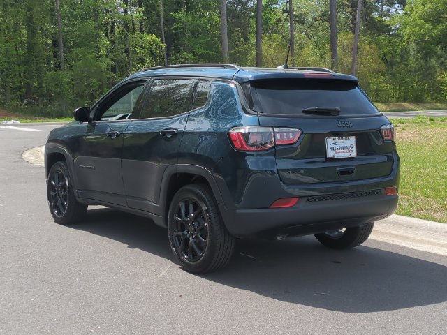 New 2026 Jeep Compass Latitude AWD/4WD image 11