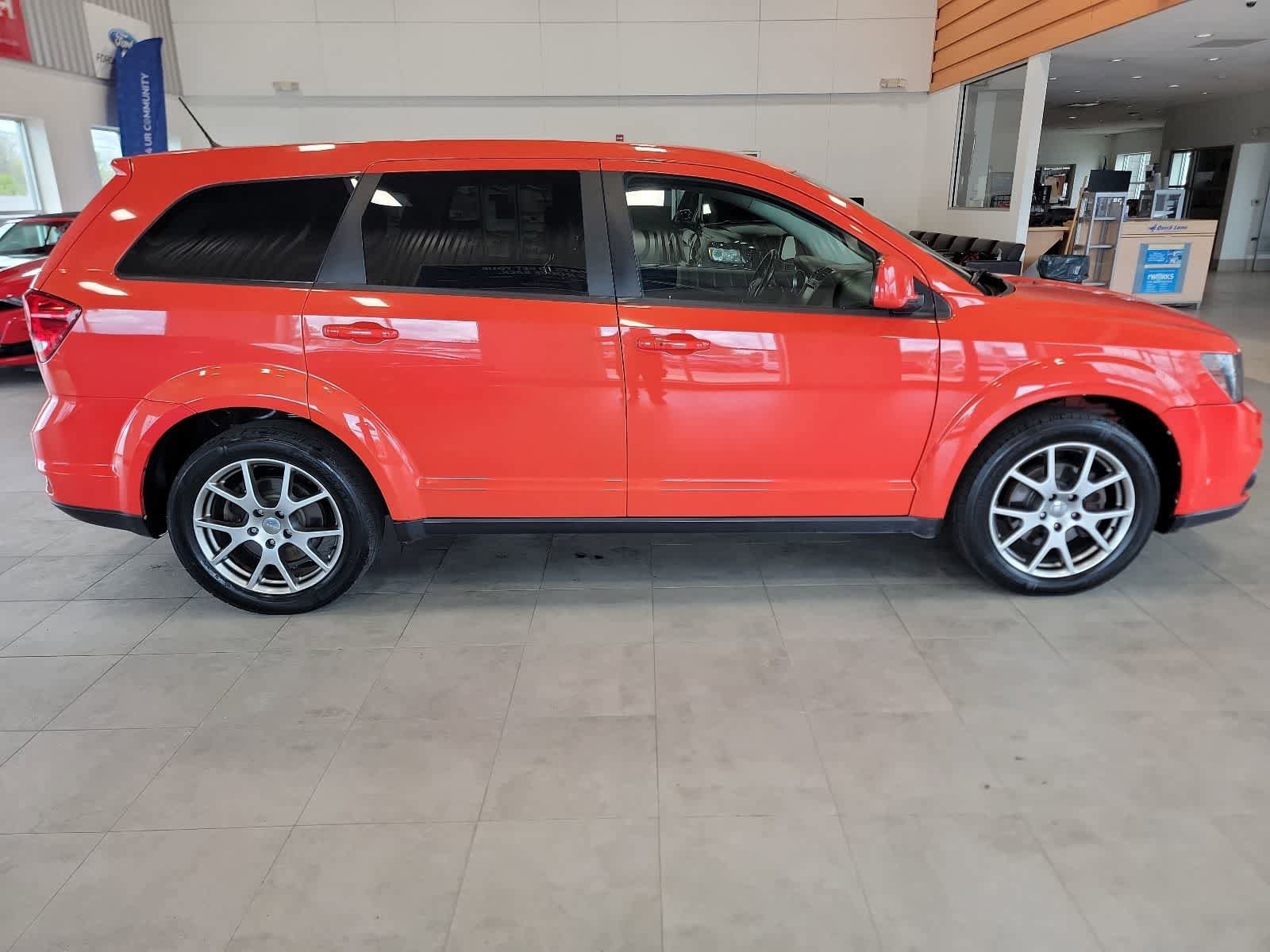 Used 2017 Dodge Journey GT w/ Driver Convenience Group AWD/4WD image 4