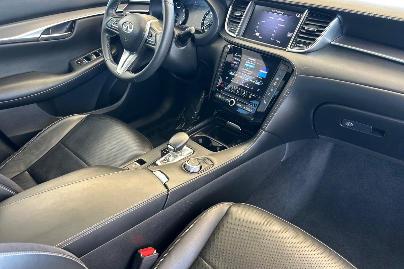 Used 2022 INFINITI QX50 Luxe image 16