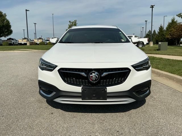 Used 2019 Buick Regal Essence w/ Driver Confidence Package I AWD/4WD image 8