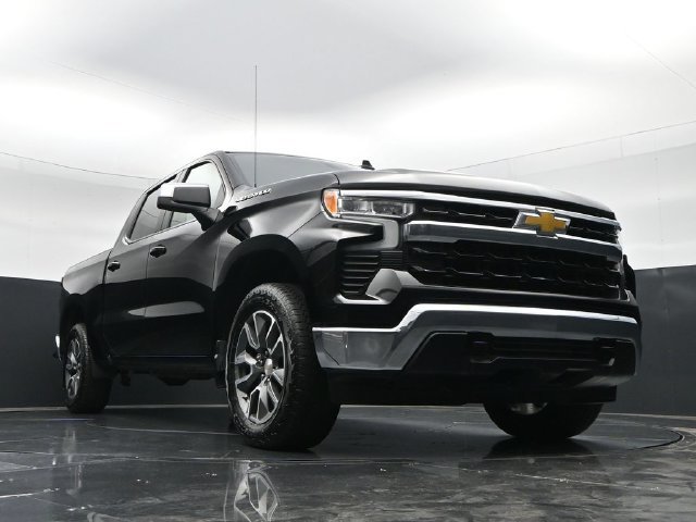 Used 2024 Chevrolet Silverado 1500 LT AWD/4WD image 43