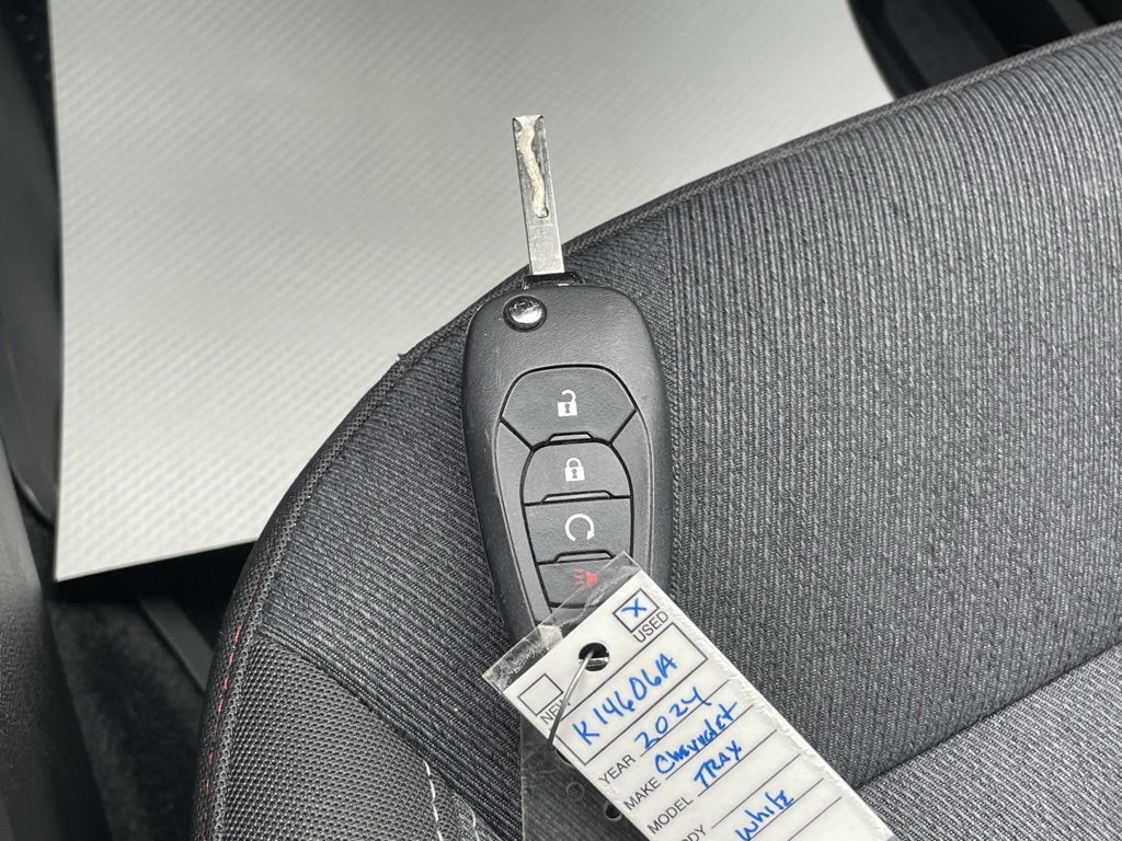 Used 2024 Chevrolet Trax RS w/ Driver Confidence Package image 28