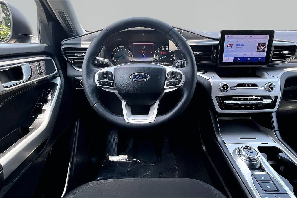 Certified 2024 Ford Explorer XLT AWD/4WD image 5