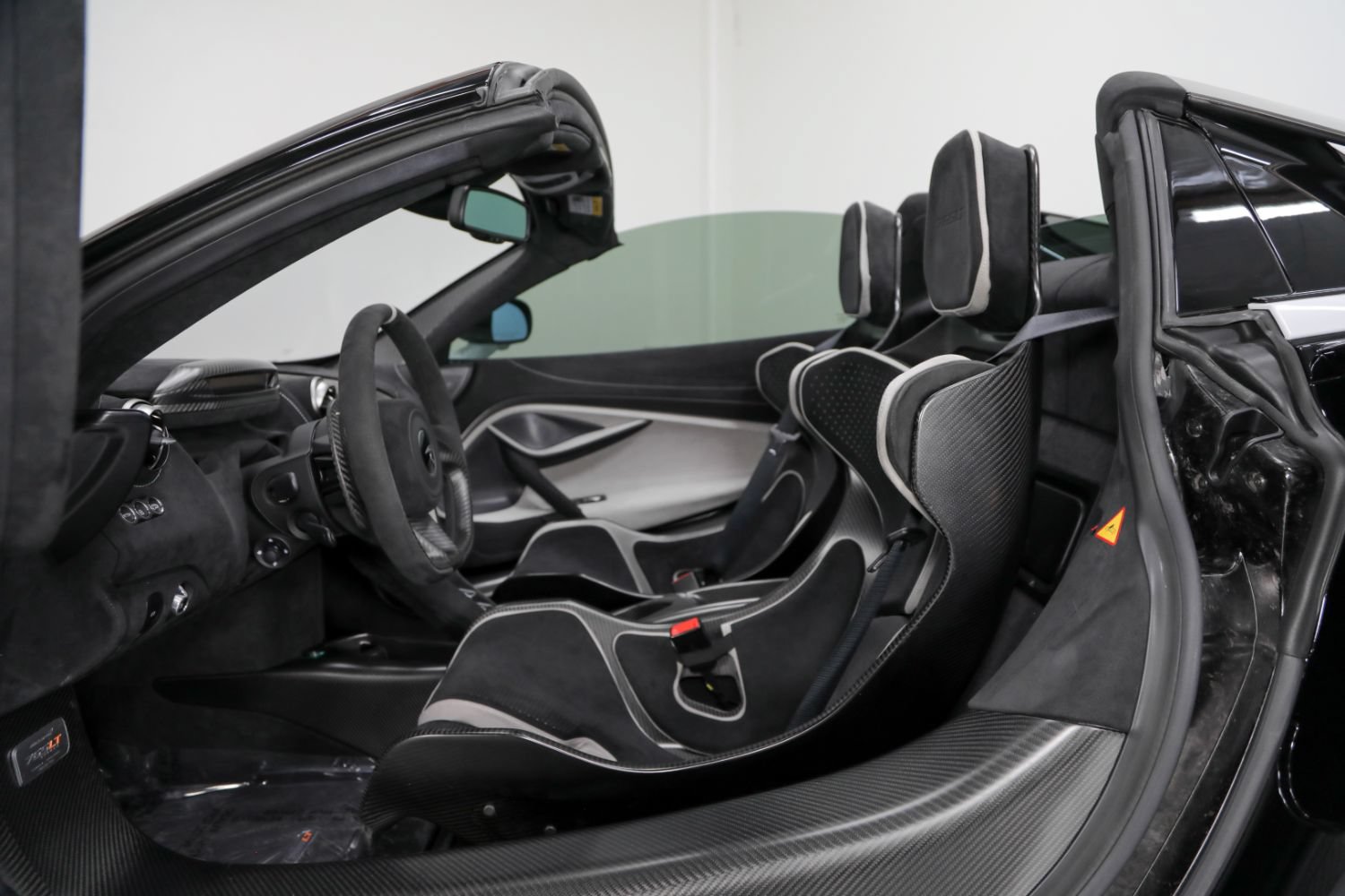 Used 2022 McLaren 765LT RWD image 44