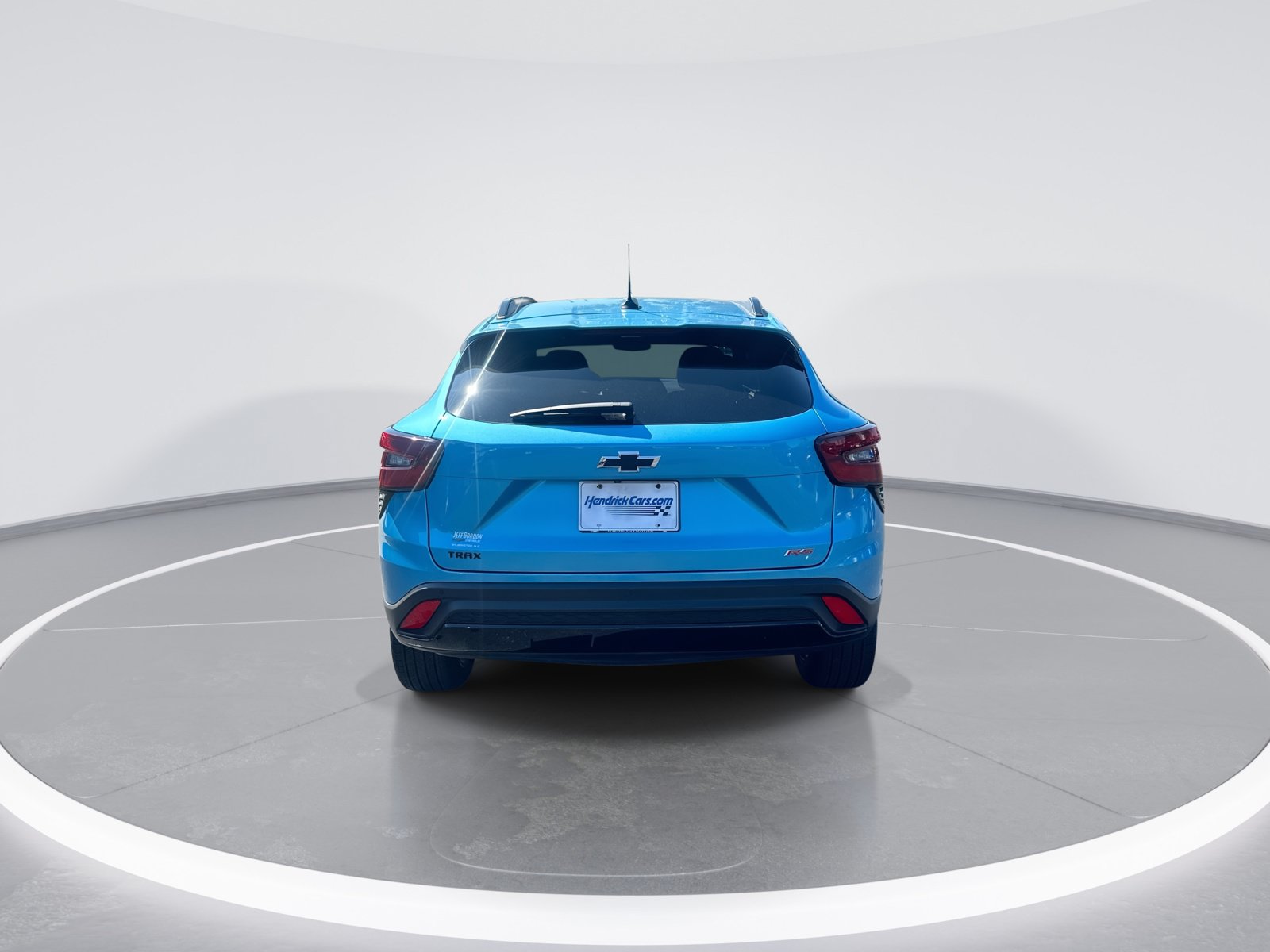 Used 2025 Chevrolet Trax RS w/ Sunroof Package FWD image 8