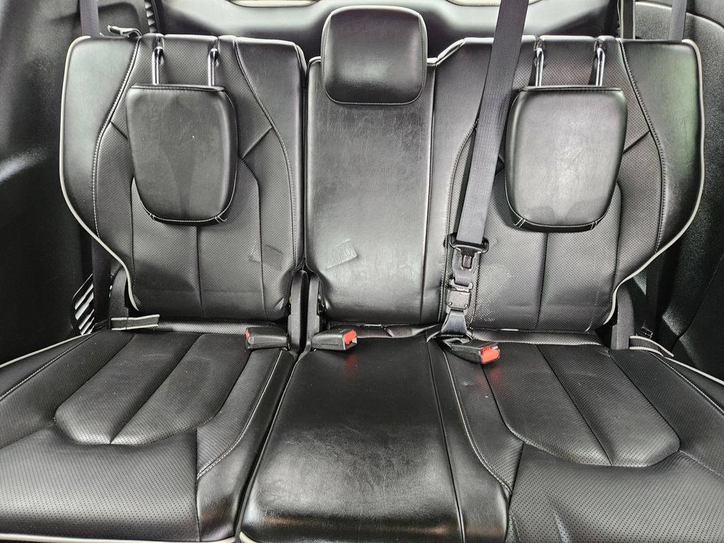 Used 2025 Chrysler Pacifica Limited FWD image 15