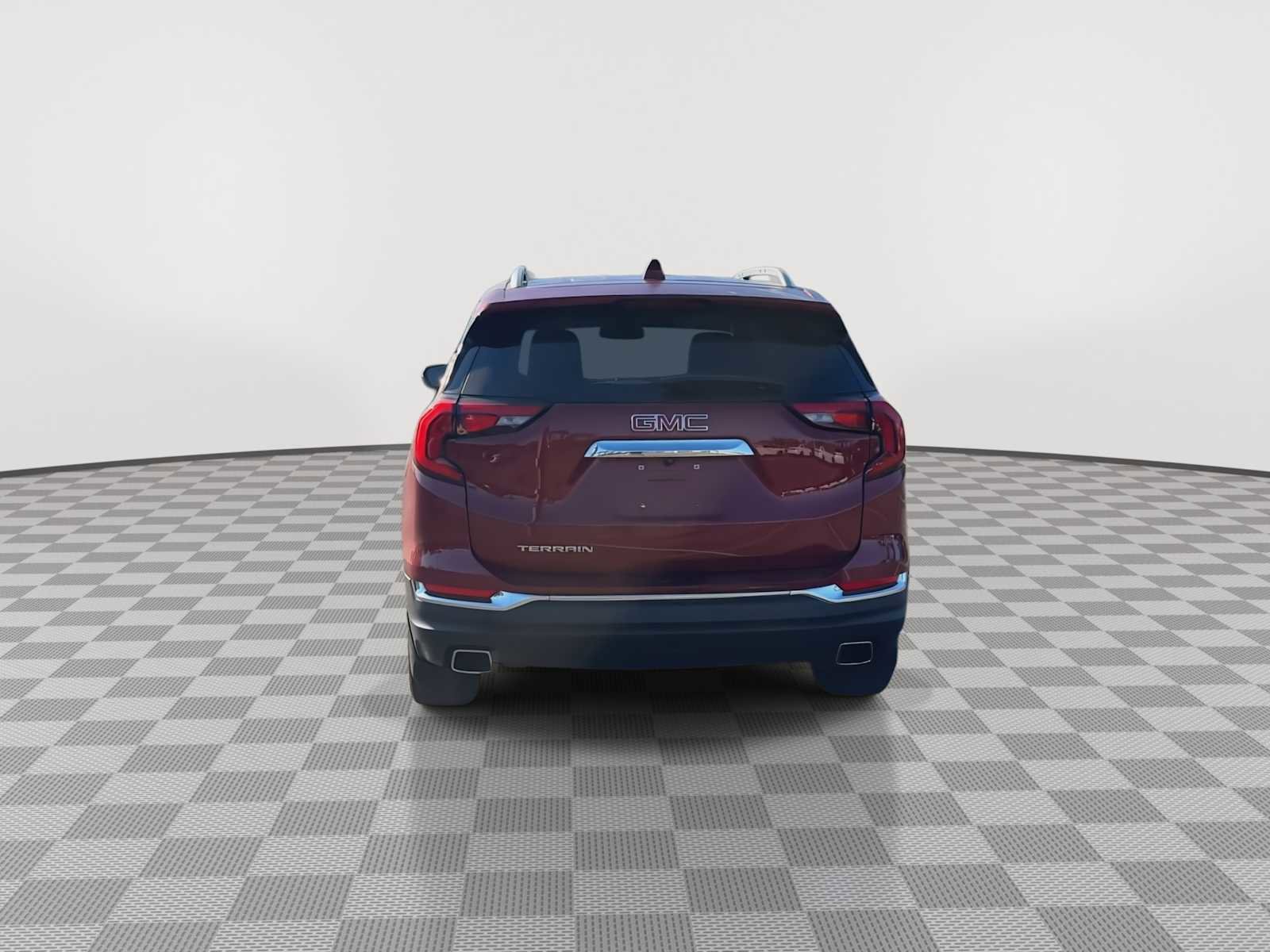 Used 2019 GMC Terrain SLT w/ LPO, Floor Liner Package image 7