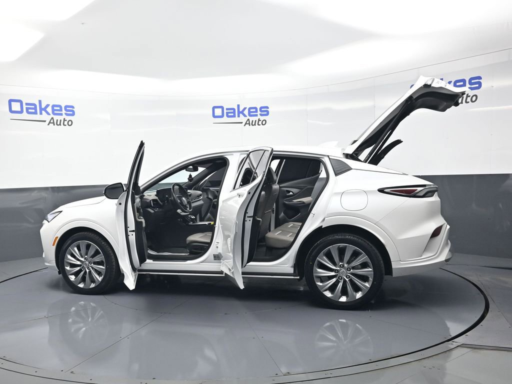 Used 2024 Buick Envista Avenir image 55