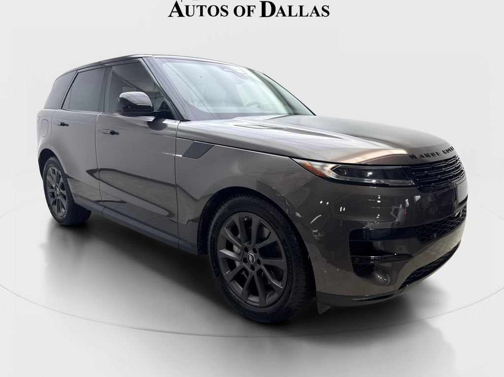 Used 2024 Land Rover Range Rover Sport SE AWD/4WD image 4