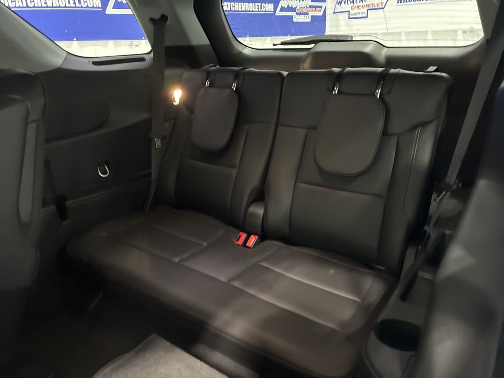 Used 2023 Ford Explorer XLT w/ Equipment Group 202A AWD/4WD image 38