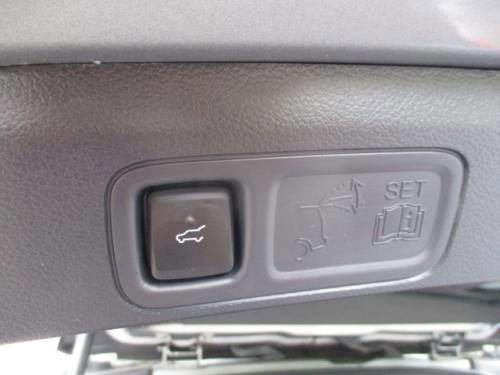 Used 2024 Ford Expedition XLT image 5