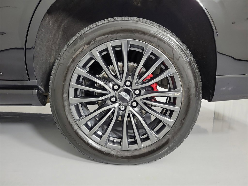 Certified 2024 Cadillac Escalade V w/ Heavy-Duty Trailer Package image 10