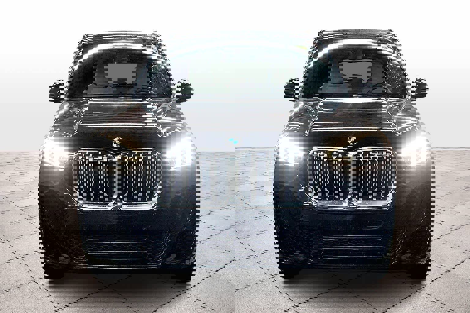 Used 2023 BMW X1 xDrive28i w/ Premium Package image 3