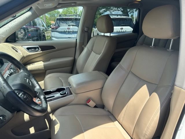 Used 2020 Nissan Pathfinder Platinum AWD/4WD image 10