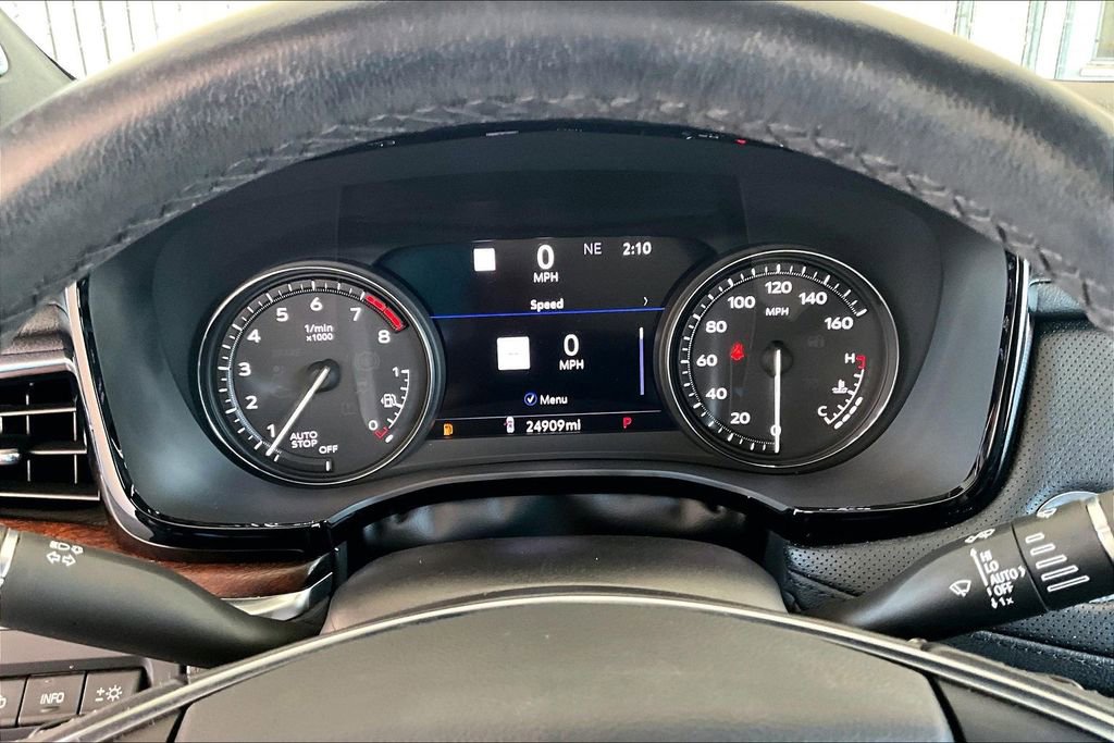 Used 2023 Cadillac XT5 Premium Luxury w/ Technology Package FWD image 9