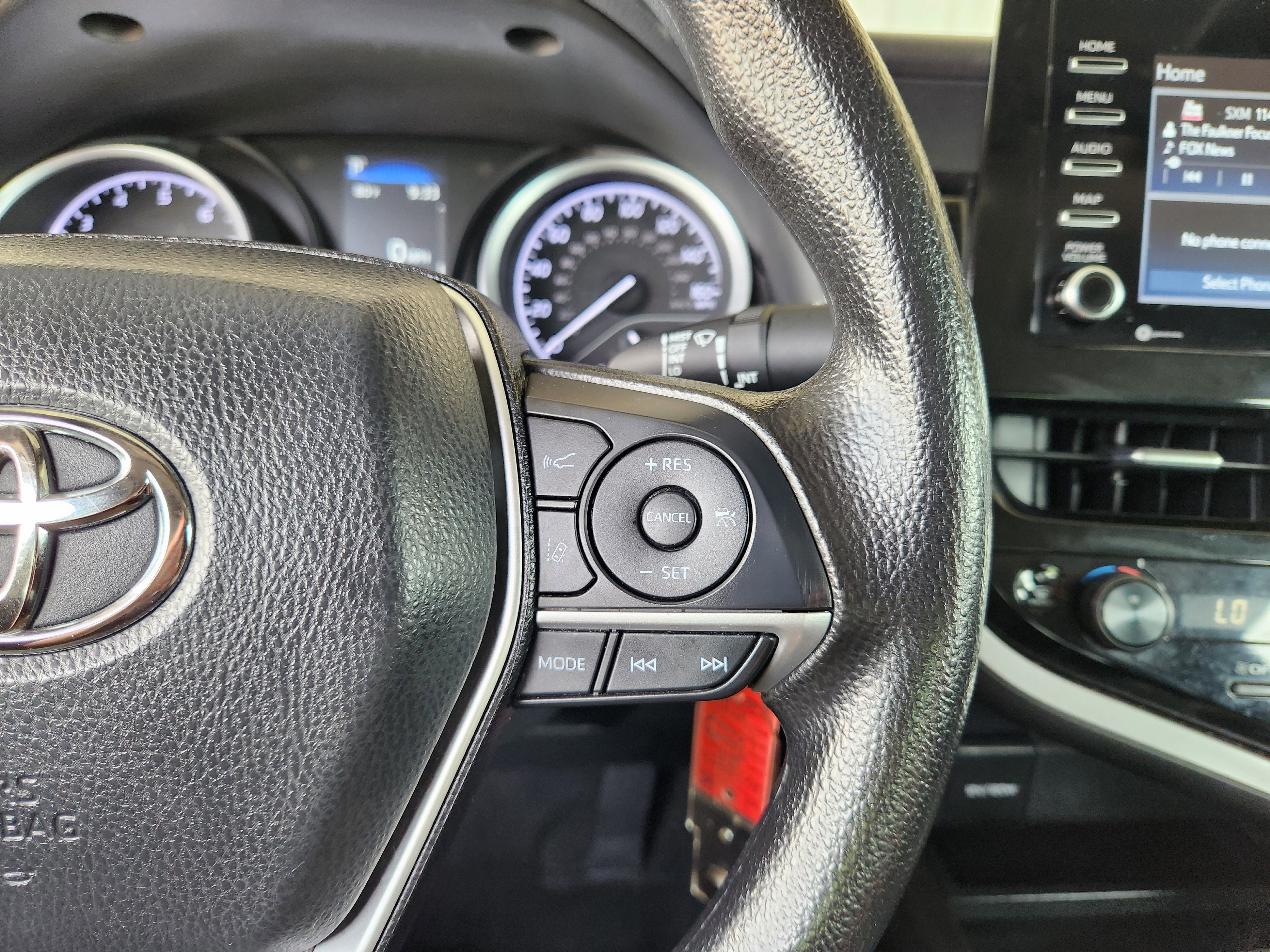 Used 2024 Toyota Camry LE FWD image 30
