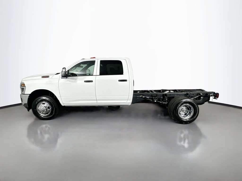 New 2026 RAM 3500 Tradesman w/ Chrome Appearance Group A AWD/4WD image 4