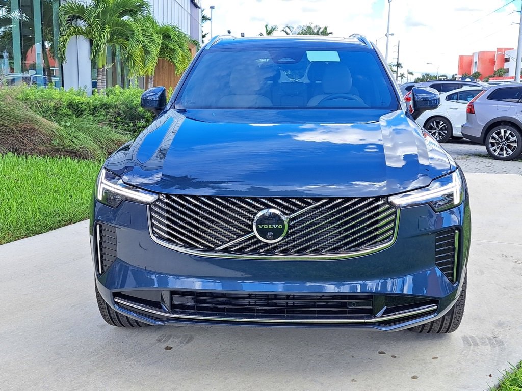 New 2026 Volvo XC90 B6 Ultra image 2