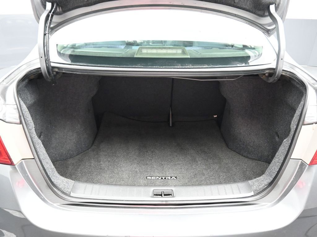 Used 2019 Nissan Sentra SV image 41