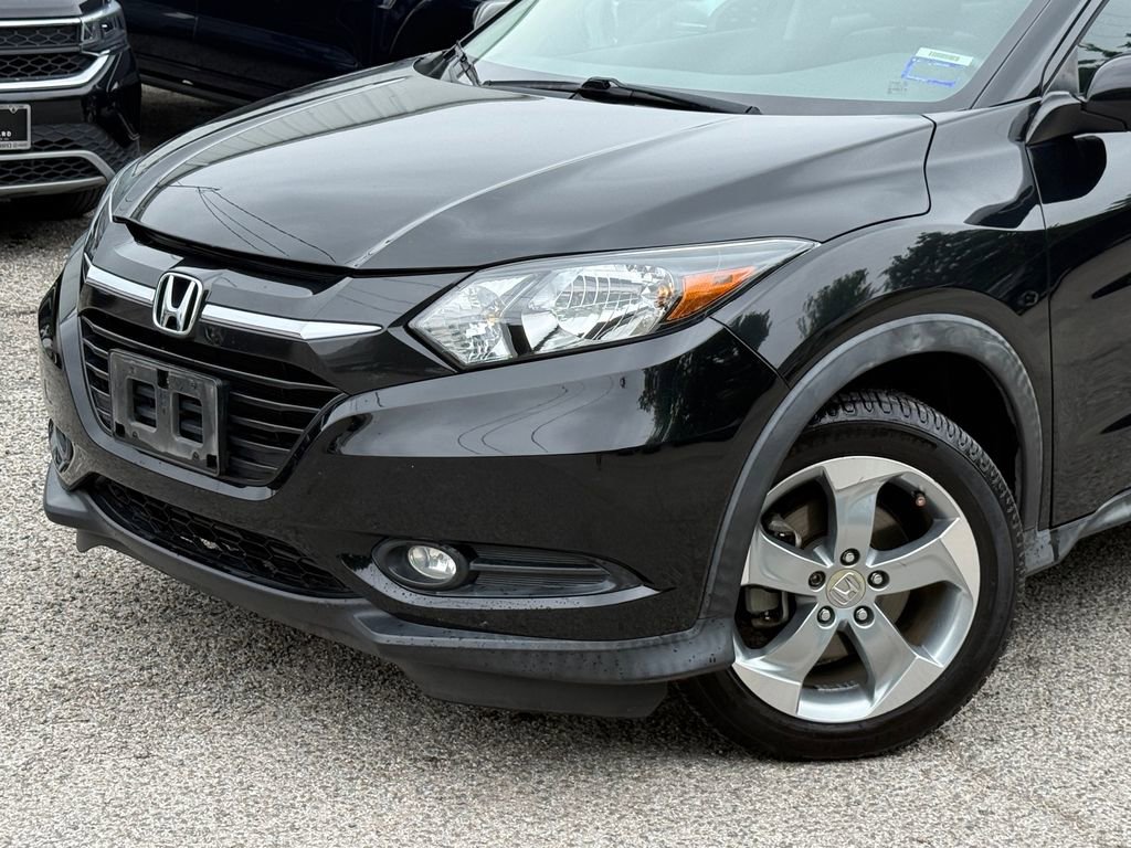 Used 2017 Honda HR-V EX-L image 2