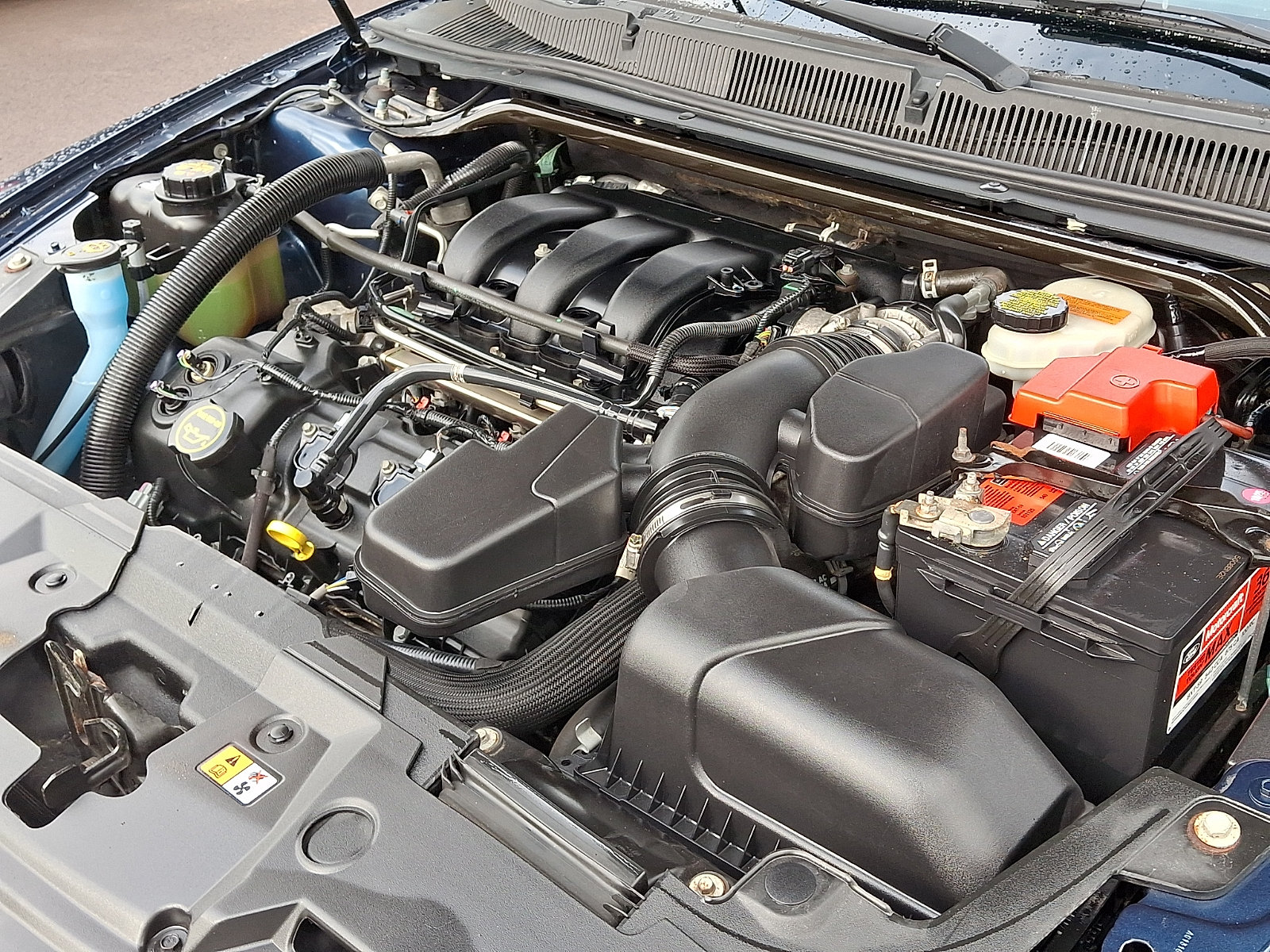 Certified 2017 Ford Taurus SE FWD image 29