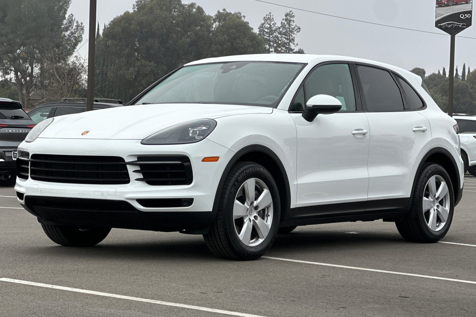Used 2023 Porsche Cayenne AWD/4WD image 7