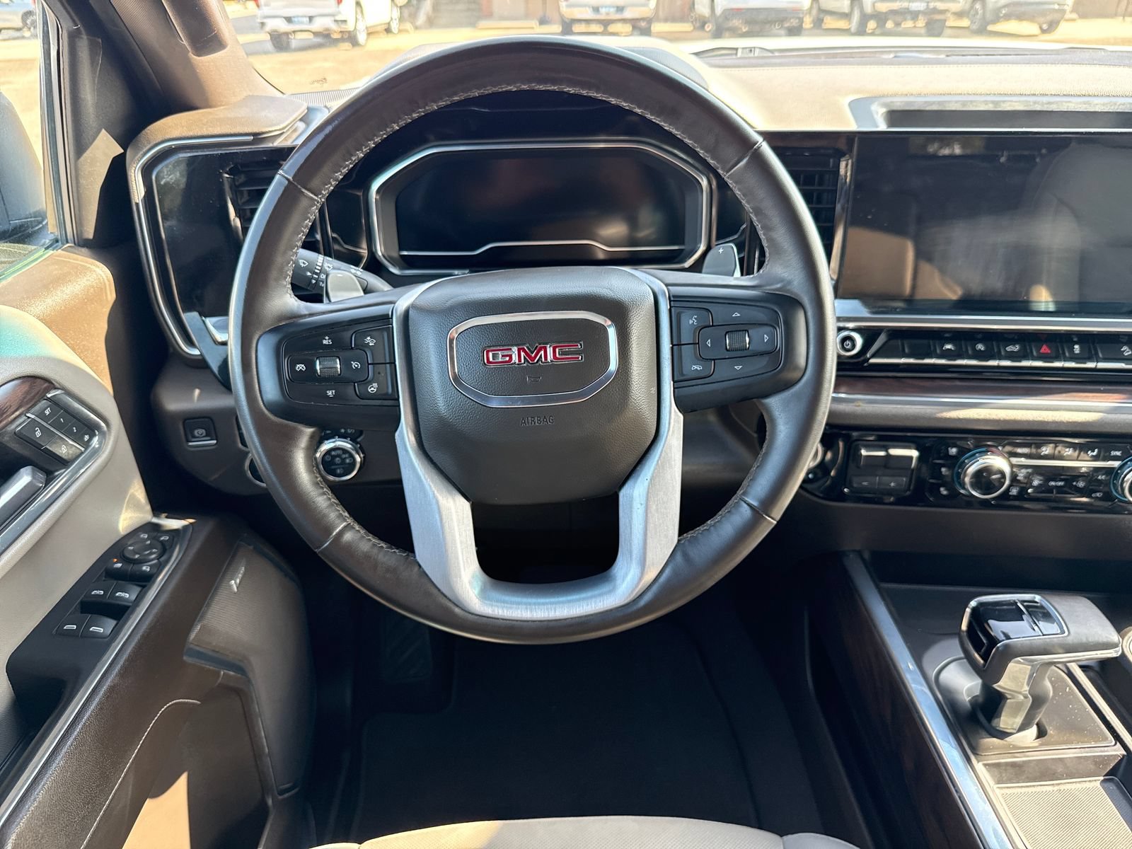 Used 2023 GMC Sierra 1500 SLT w/ SLT Premium Package AWD/4WD image 37
