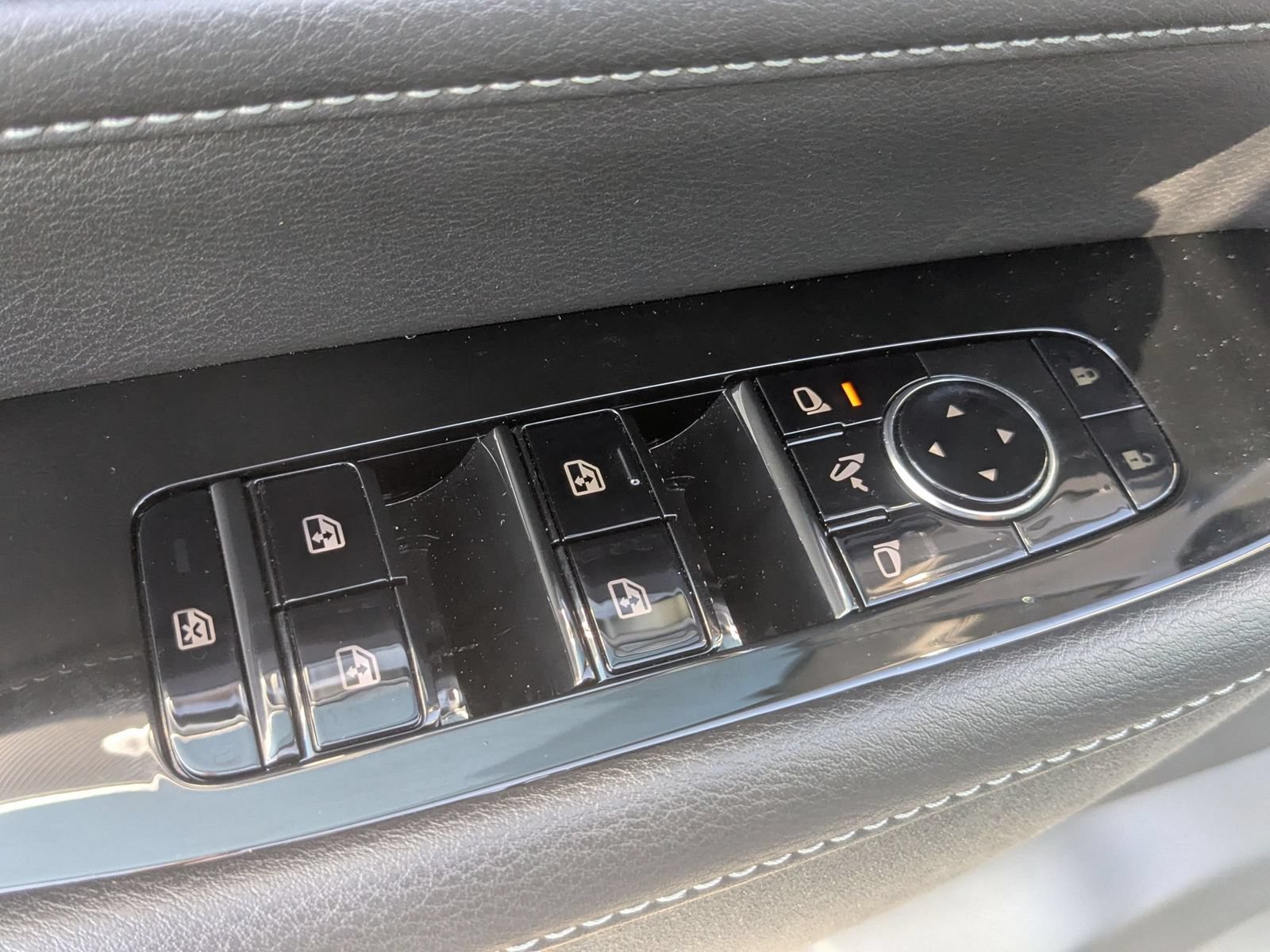 Used 2025 INFINITI QX80 Luxe AWD/4WD image 12