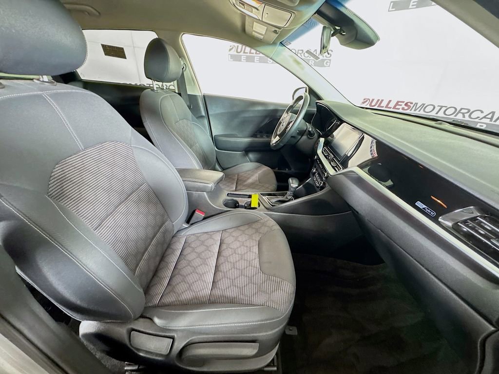 Used 2020 Kia Niro LXS image 26