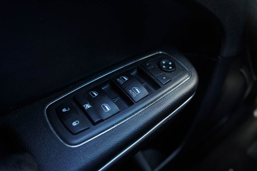 Used 2021 Dodge Charger SXT w/ Leather Interior Group image 25