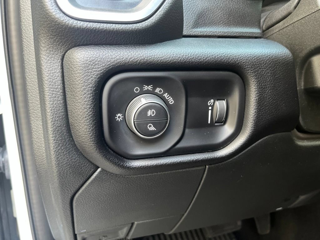 Used 2026 RAM 3500 Big Horn AWD/4WD image 36