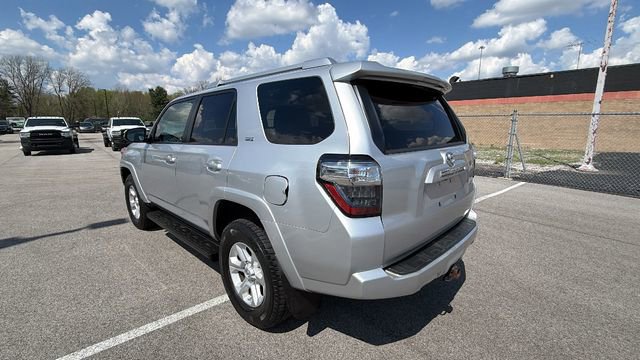 Used 2015 Toyota 4Runner SR5 Premium AWD/4WD image 4