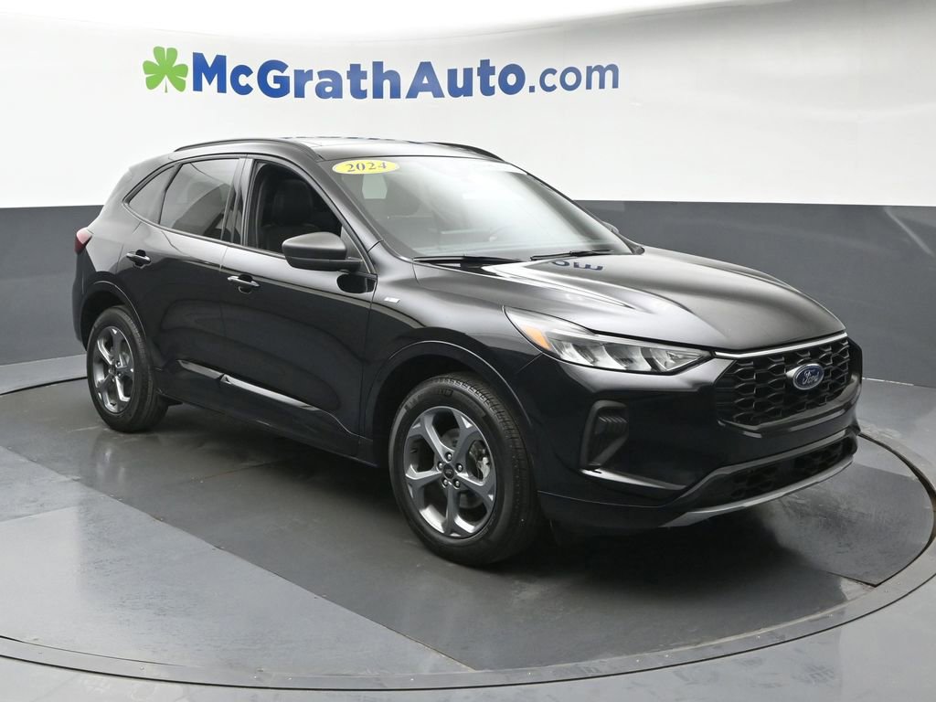 Used 2024 Ford Escape ST-Line w/ Tech Pack #1 AWD/4WD image 2